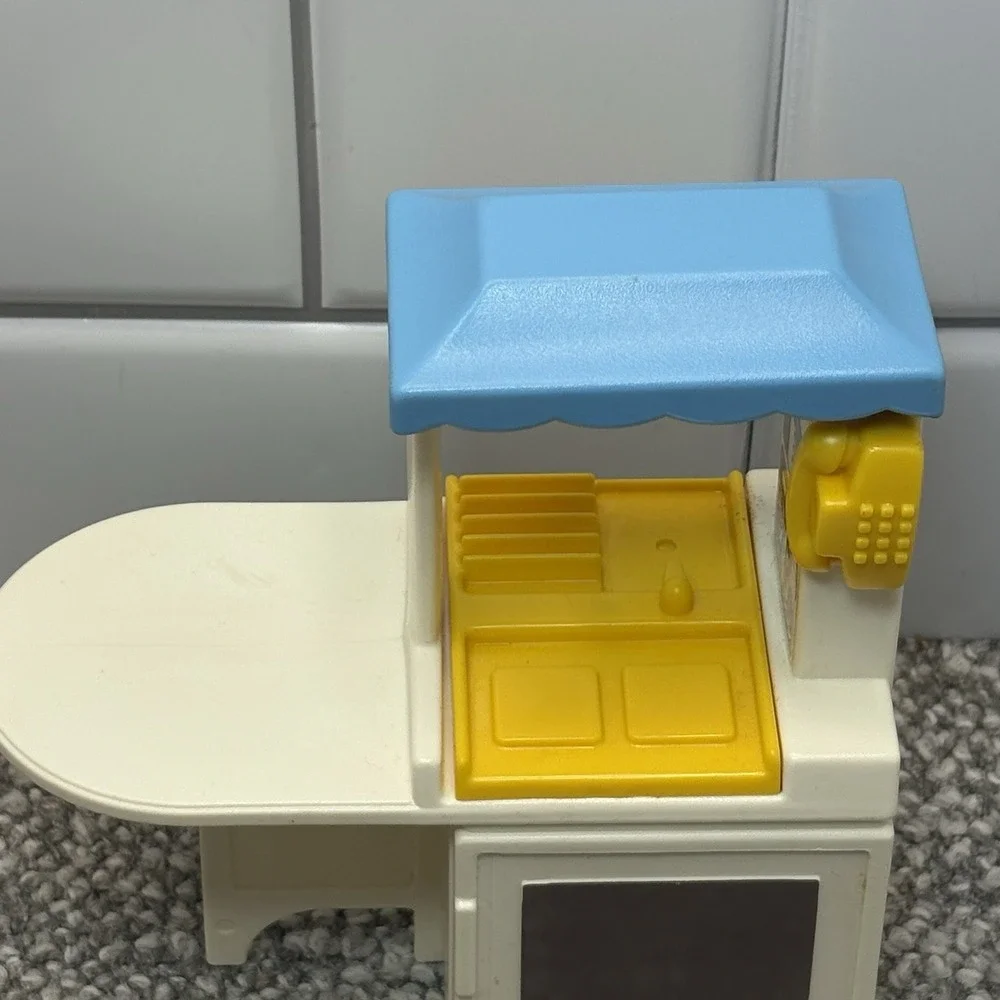 Little Tikes Dollhouse Party Kitchen VTG Collectible‎ White Blue Yellow
